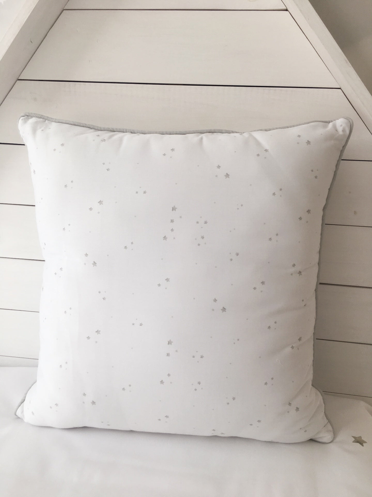 STK ELEPHANT STARS Cushion 60x60 cm