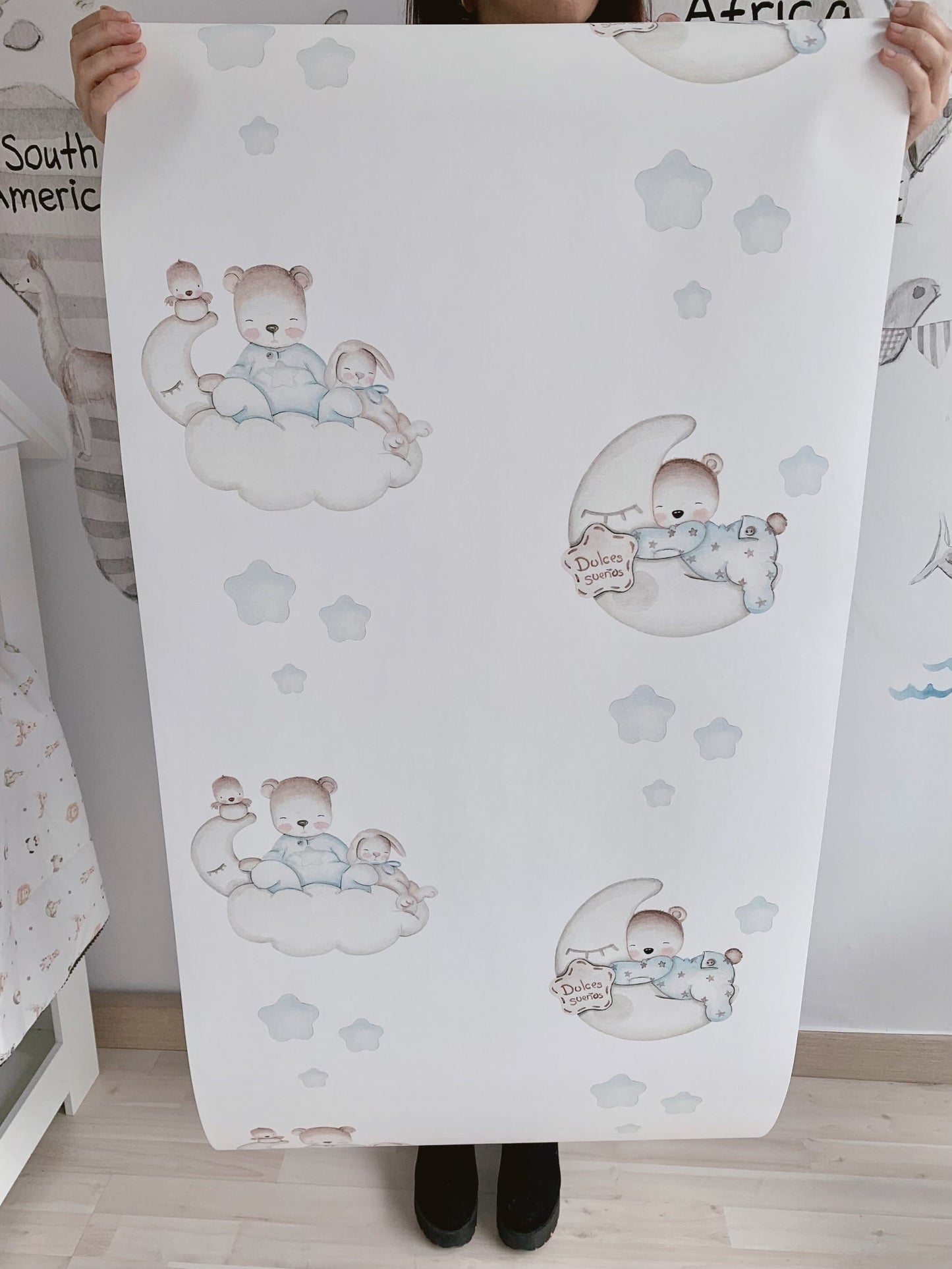 Papel pintado autoadhesivo infantil nubes azul y mostaza 50x300 cm  Happyclouds