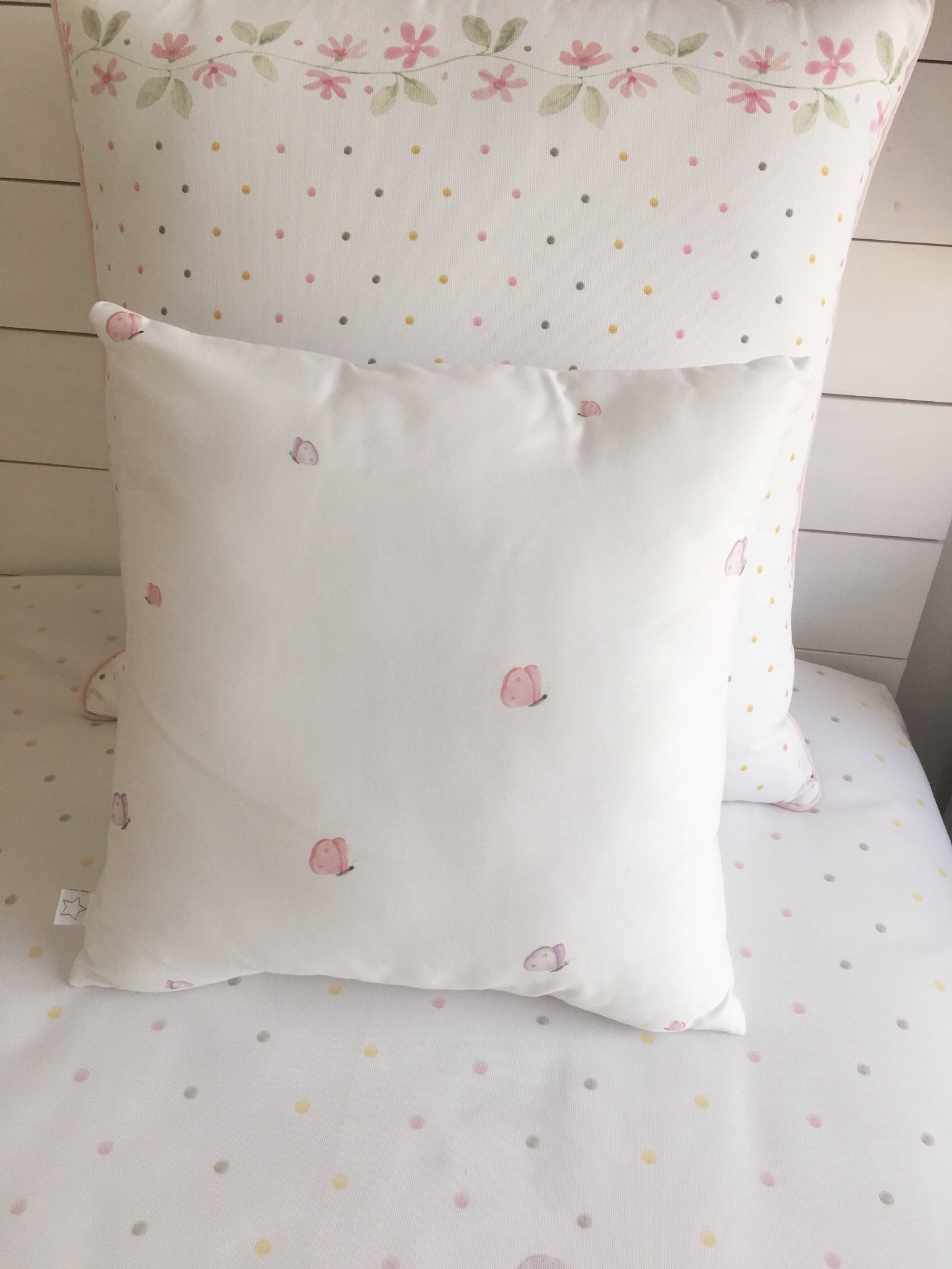 coussin personnalisé FILLE – MONDO Kids & Home