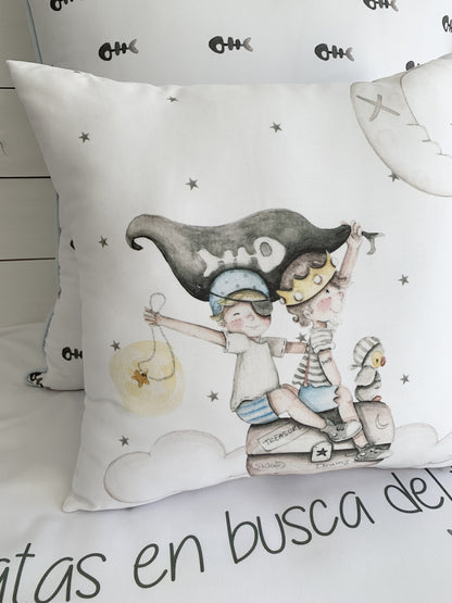 Cojín infantil personalizado PIRATAS SOBRE COFRE